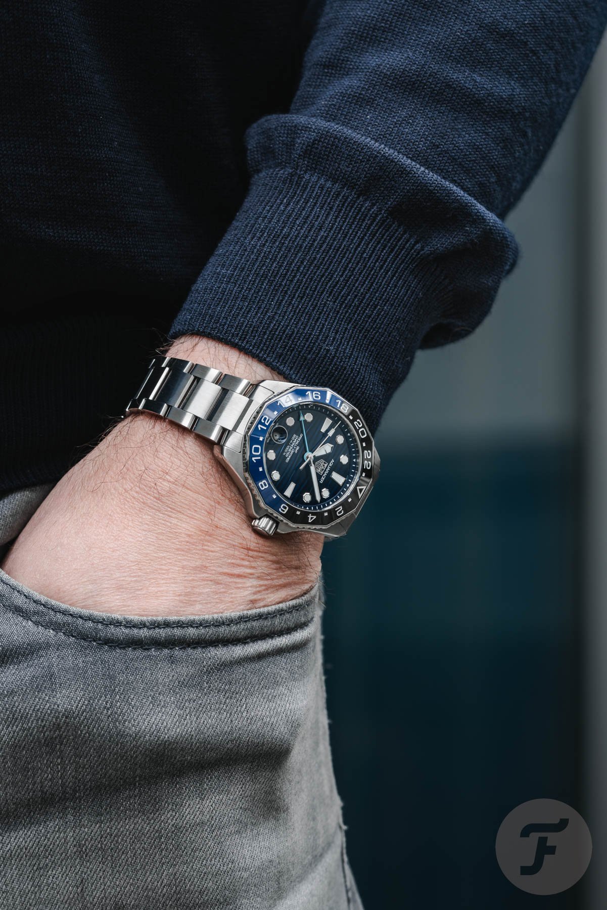 TAG Heuer Aquaracer Professional 300 GMT pocket shot